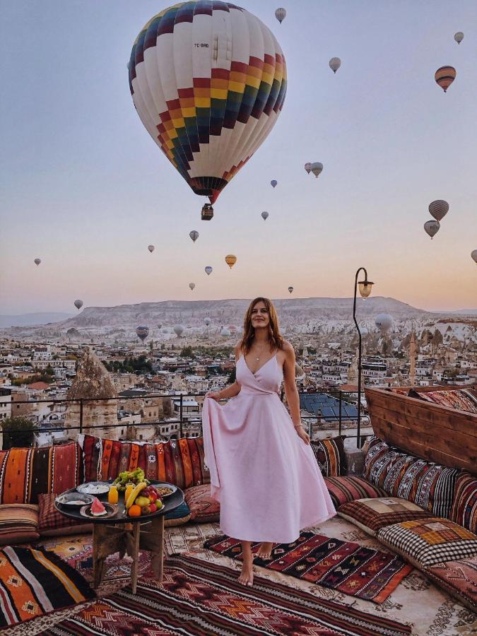 Charming Cave Hotel Гьореме Екстериор снимка