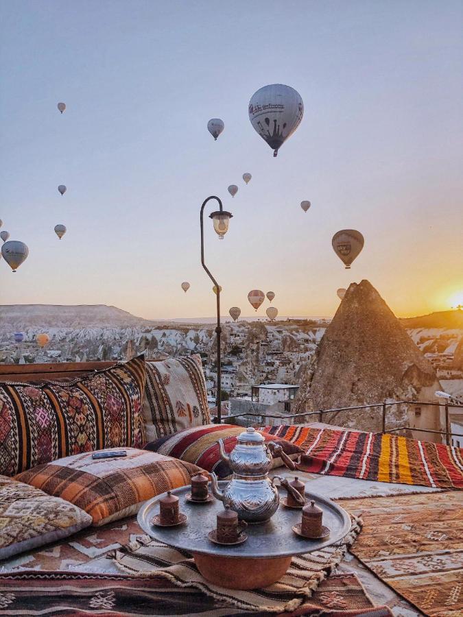 Charming Cave Hotel Гьореме Екстериор снимка