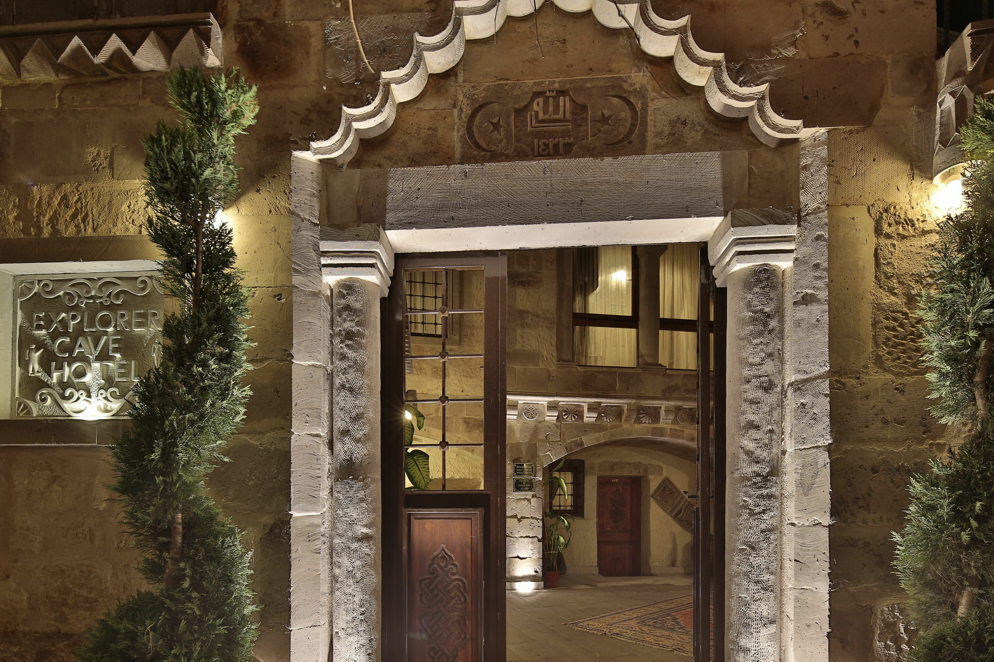 Charming Cave Hotel Гьореме Екстериор снимка